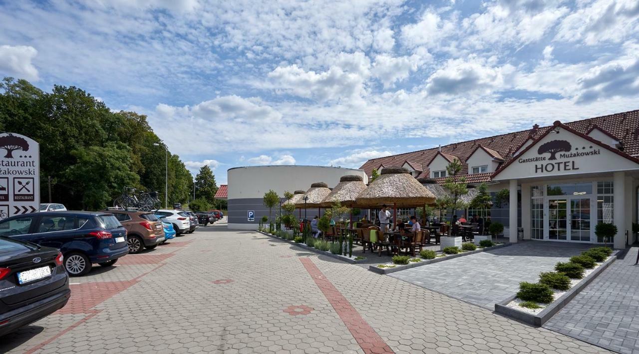Hotel Muzakowski Ленкниця Екстер'єр фото
