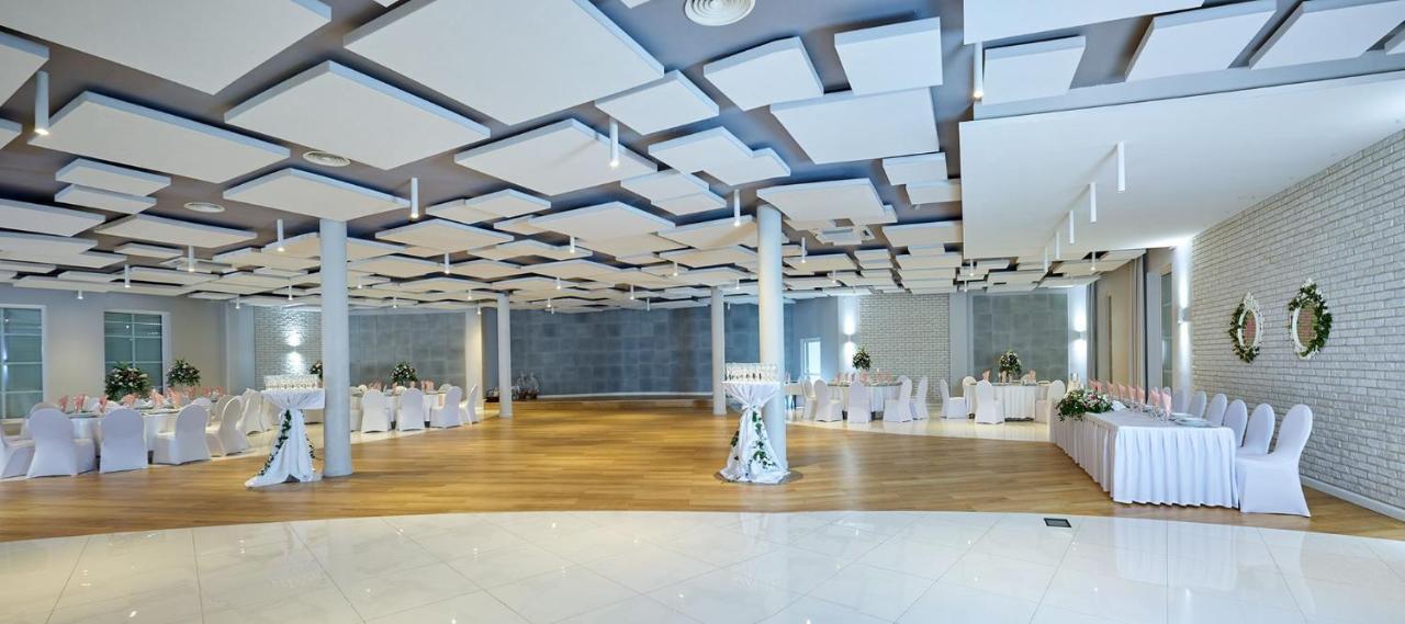 Hotel Muzakowski Ленкниця Екстер'єр фото