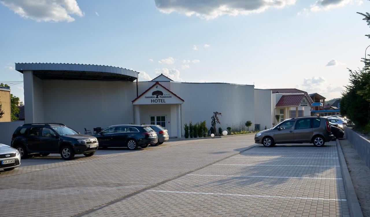 Hotel Muzakowski Ленкниця Екстер'єр фото